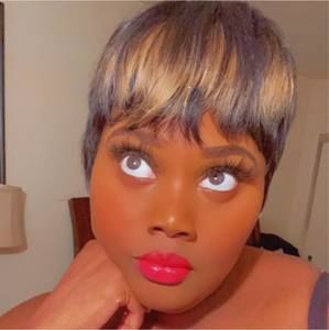 Meet your Posher, Jasmine